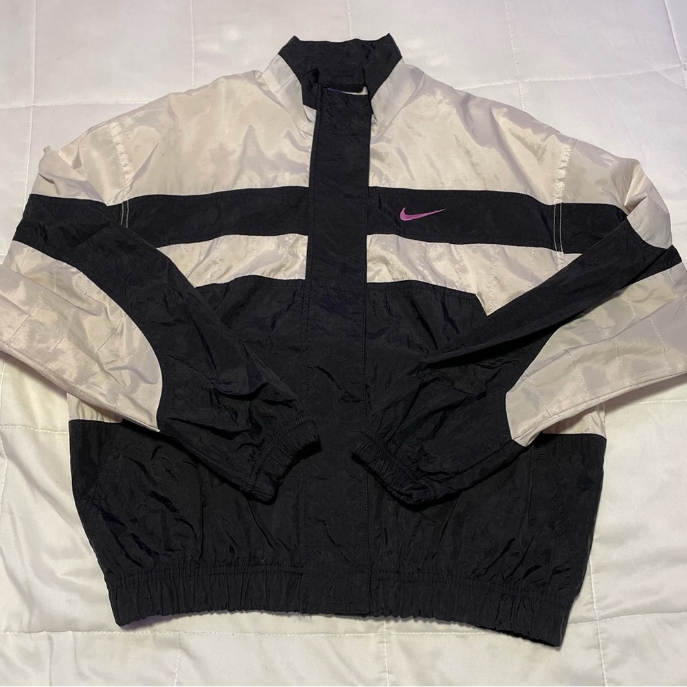Nike Womens Purple Swoosh Wind Breaker
Purple Patch